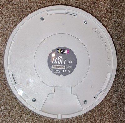 LOT OF 4 Ubiquiti UniFi AP Access Points (SWX-UAP) CONDITION UNKNOWN