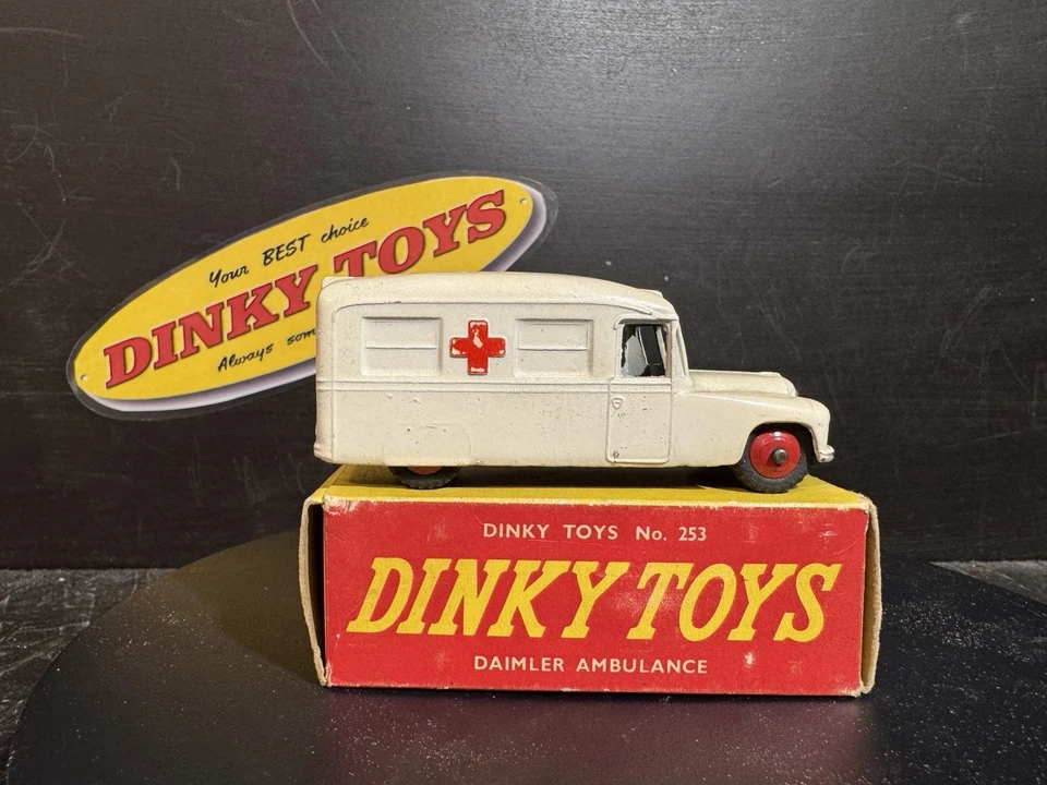 🛑Daimler Ambulance Dinks Toys Meccano No.253 #084/2 4249 - Bild 2 von 4