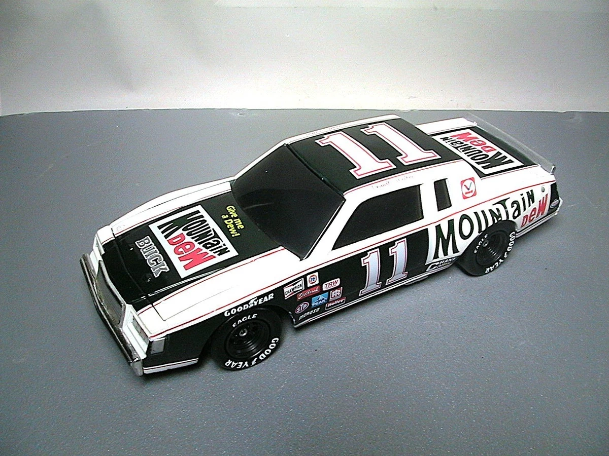 Darrell Waltrip Buick 1:24 Diecast Racing Cars for sale | eBay
