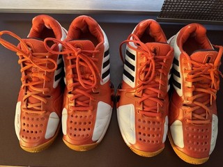 2 Paar Tennisschuhe Adidias Baricade orange/weiß/schwarz Größe 44 3/4 gewaschen