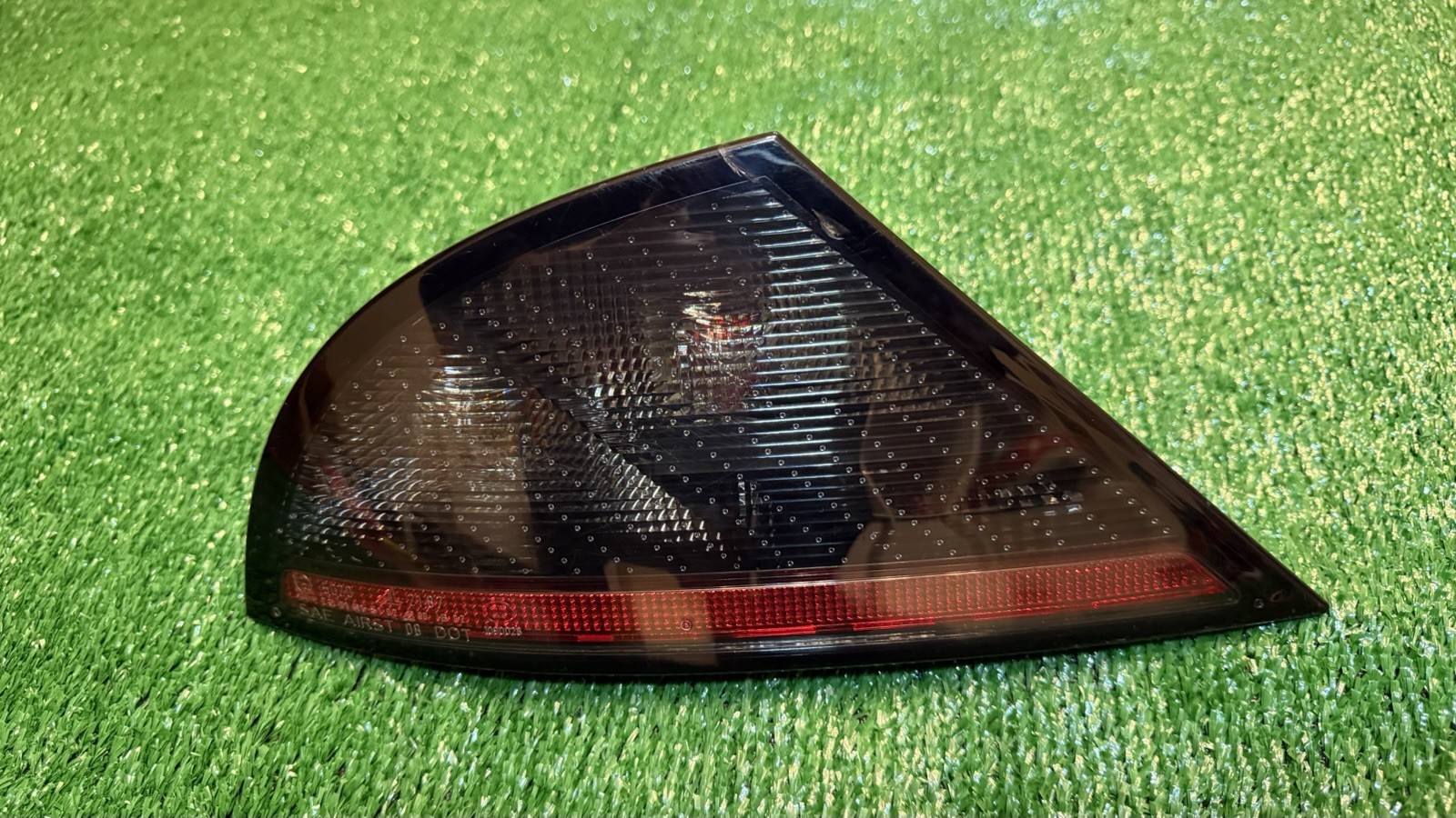 FERRARI CALIFORNIA LEFT (LH) REAR TAIL LIGHT OEM 226439 ⚠️CRACKED LENS⚠️