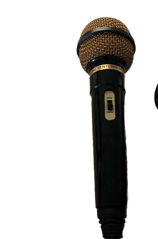 Venturer Uni-Directional Dynamic Microphone With Cord - Image 4 of 4