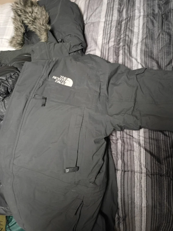 Parka gris con capucha de piel The North Face Outer Boroughs talla XL Foto 3 de 4