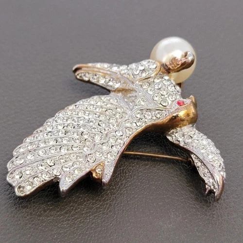 Broche broche águila voladora 3,5 quilates corte redondo perla simulada enchapada en oro amarillo de 14 quilates Foto 4 de 4