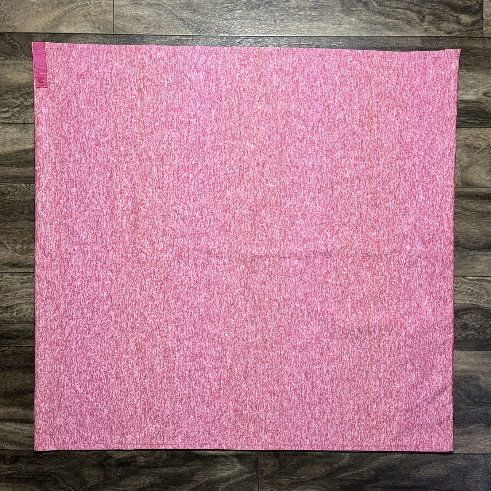 Lululemon Vinyasa Infinity Snap Scarf Womens One Size Pink Bengal Wrap Knit Rulu
Opens in a new wind