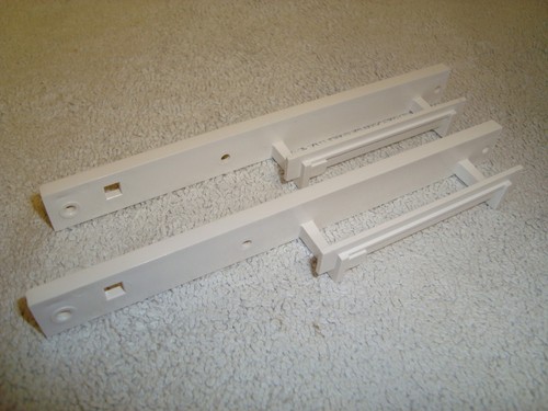 LGB SERIE 40350 EURO CAJA COCHE PUERTA BLANCA PISTA CON ESCALÓN PIEZAS JUEGO DE 2 PIEZAS ¡NUEVO! | Zustand: New
