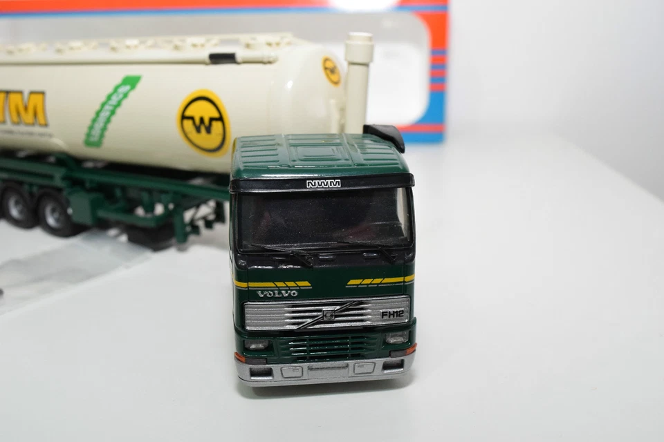 CAMION TEKNO VOLVO FH12 FH 12 AVEC REMORQUE CITERNE NEUF AVEC ÉTIQUETTE PRESQ... - Photo 4/4