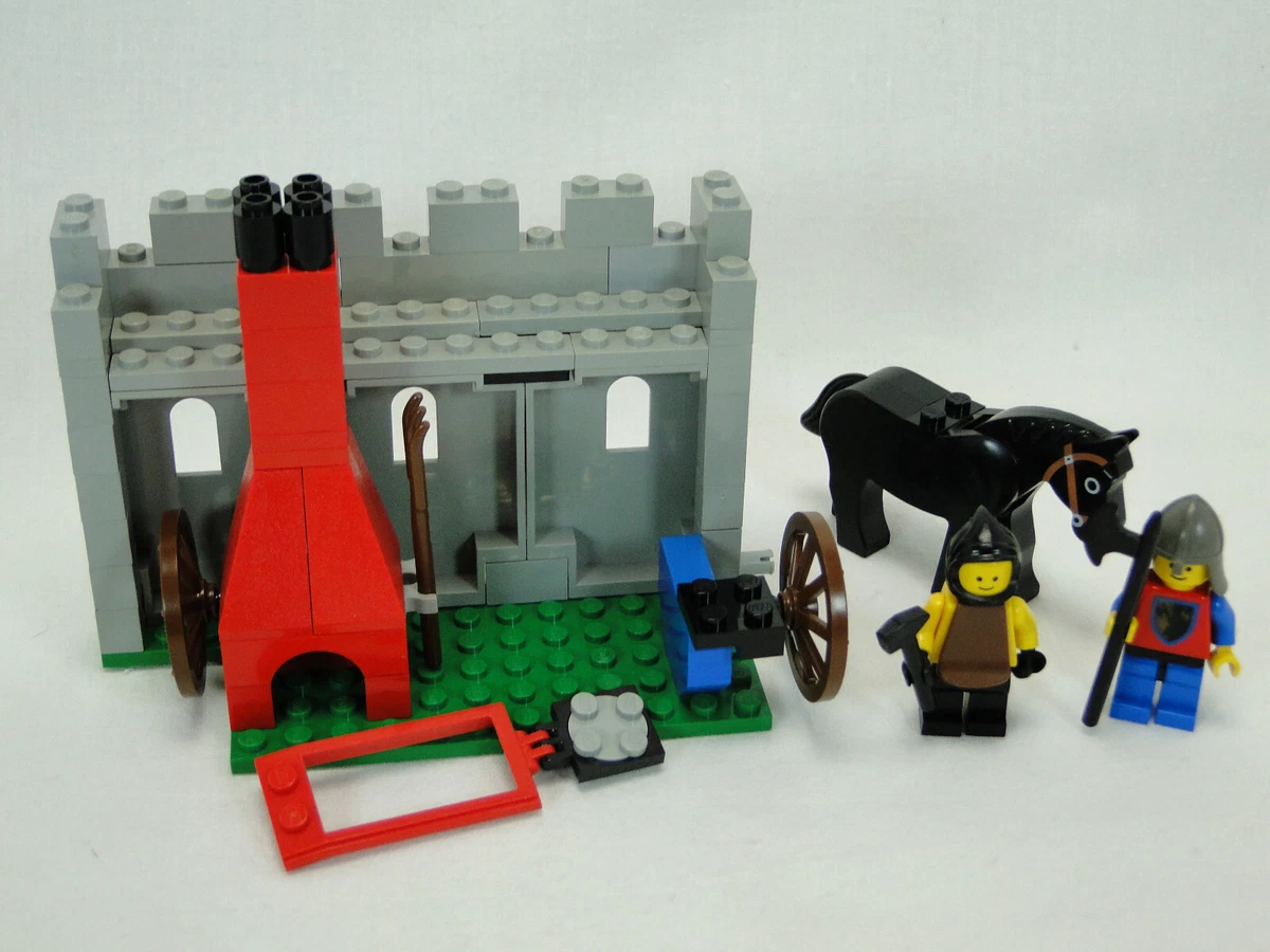 Lego Castle 6040 Blacksmith Shop Schmied komplett eBay