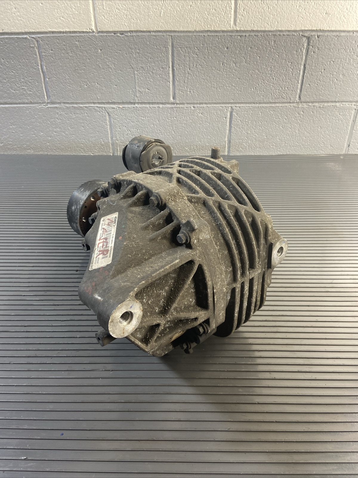 2014-2017 Maserati Ghibli 3.0L Rear Differential Axle Carrier 2.80 Ratio OEM