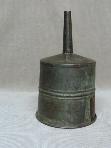 Schuyler's Patent Coleman Lamp & Stove Co No 1 Funnel w/ Original Filtering Pad - Picture 3 of 10