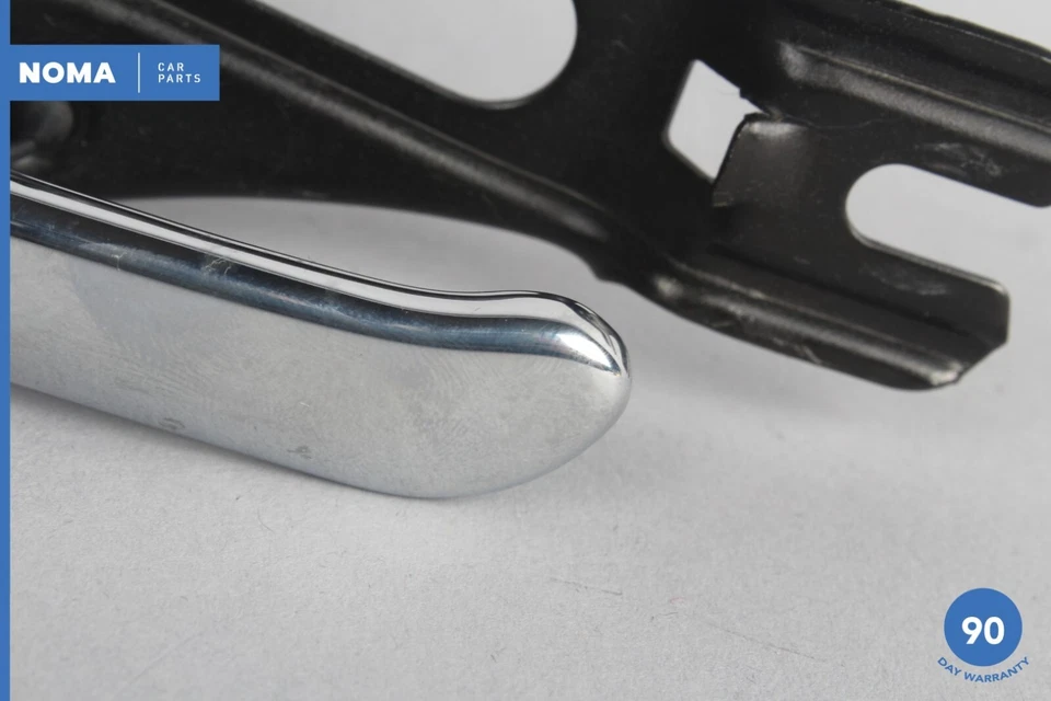 95-00 Lexus LS400 XF20 maçaneta interna traseira esquerda cromada 69206-50020 fabricante de equipamento original - Imagem 2 de 4