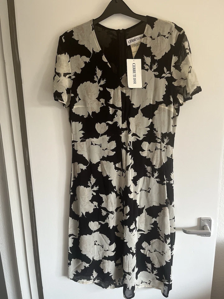 Cerruti 1881 Designer rare Ladies Viscose Lined Dress UK size 12 - Image 2 of 4