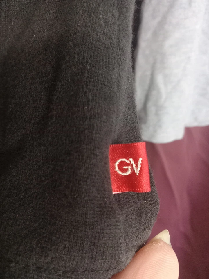 juego de 2 camisolas talla M con sujetador incorporado negro azul claro diferentes marcas Foto 4 de 4