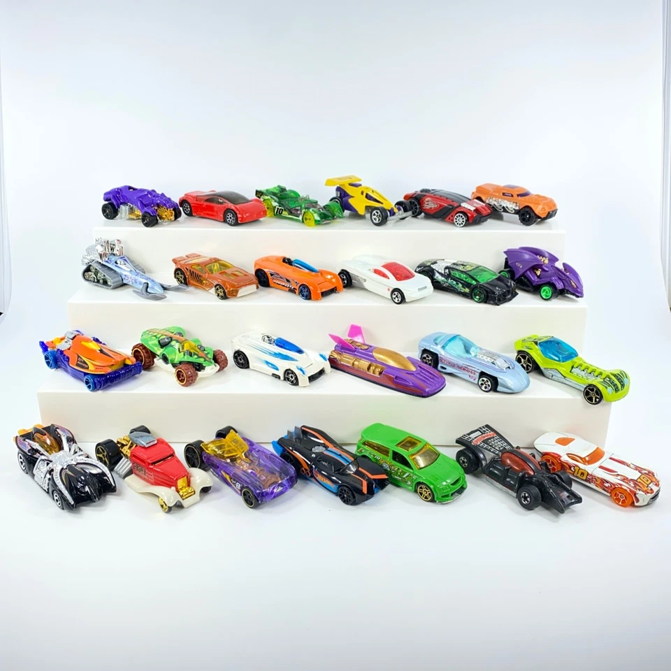 Lot of 25 Vintage Hot Wheels 1975-2013 Diecast Concept, Exotic Cars, Spider-Man - Image 3 of 4