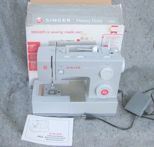 Singer 4423 Heavy Duty Sewing Machine With Pedal Box Manual - Tested