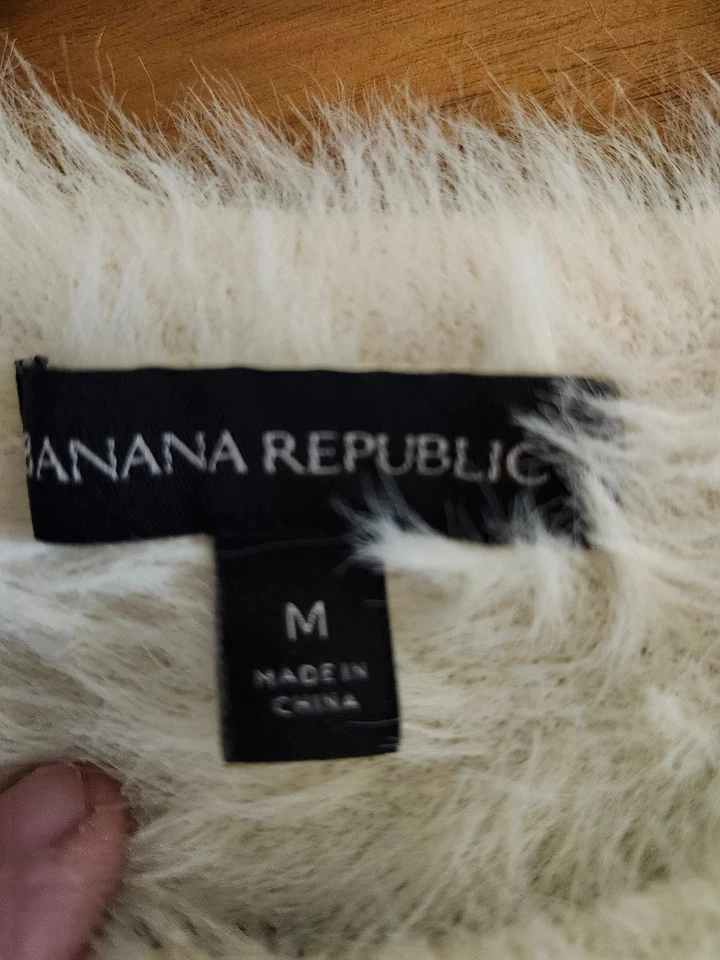 Banana Republic Women's Faux Fur Sweater Ivory Nylon Cotton Blend Plush, Furry!! - Image 4 of 4