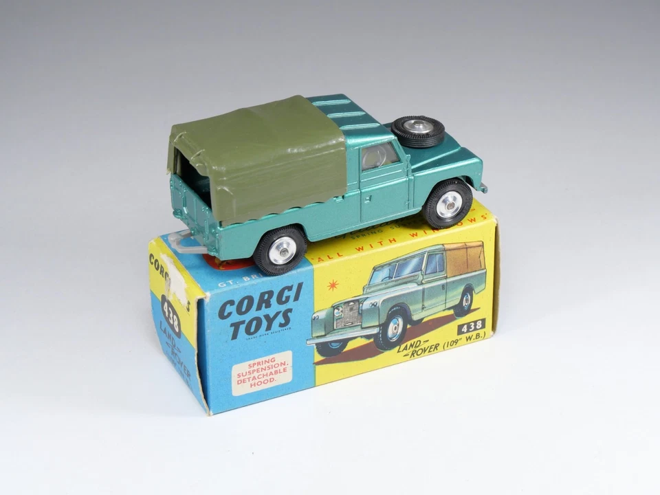 CORGI - 438 - Land Rover 109 WB - Vert Métal - En boite - Photo 2/4