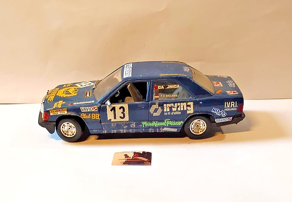 Per Pezzi Ricambio Die-cast Burago Italy Mercedes 190E scala 1:25