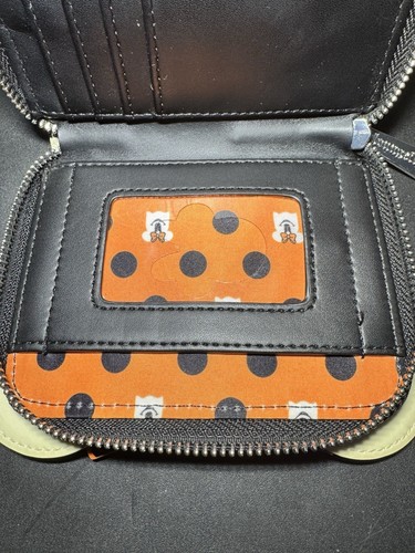 Portafoglio Loungefly Disney Minnie Mouse Ghost Glow in the Dark - Foto 10 di 11