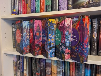 Broken Binding The Bone Season 5 Book Set - S Shannon - Books 2-5 Signed