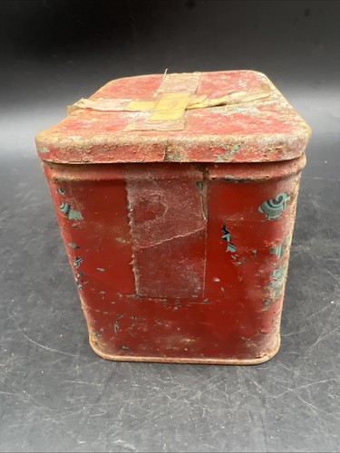 Antique Edgeworth tobacco Tin used as a first aid kit 1910-1920 - Picture 3 of 7