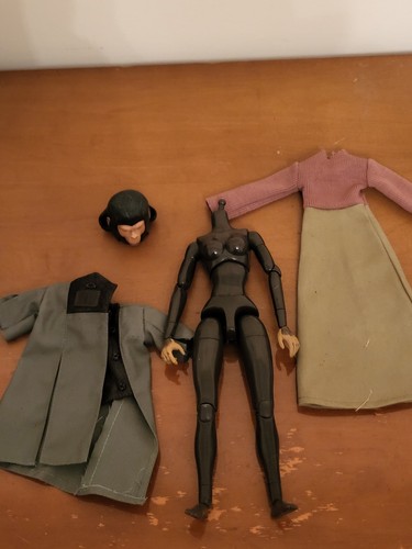 Sideshow Planet of the Apes Zira Action Figure NOT BROKEN