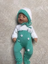Puppen Garnitur  2 Teile mit Blumen  für Puppe Gr: ca 34 - 36 cm Handarbeit. Neu