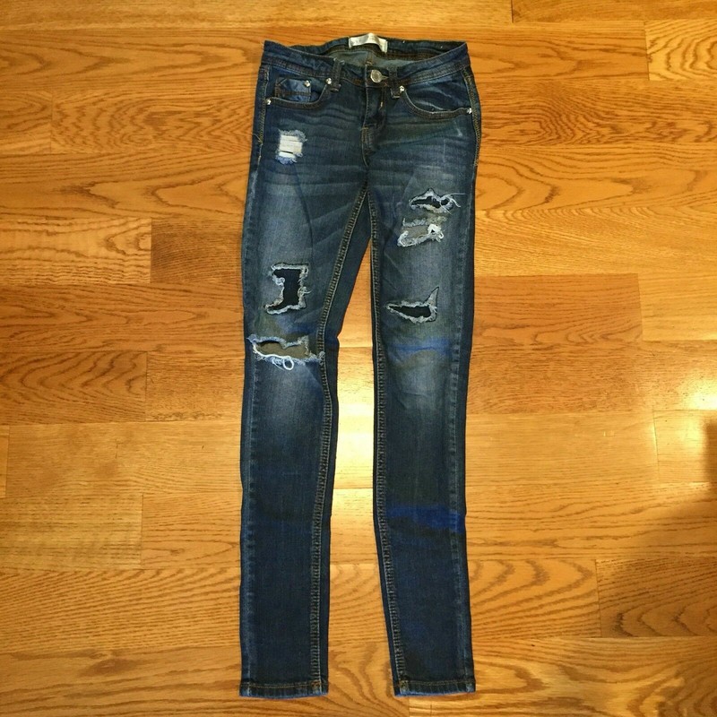 Almost Famous Premium Skinny Jeans Ripped Distressed High Waisted Womens Size 0