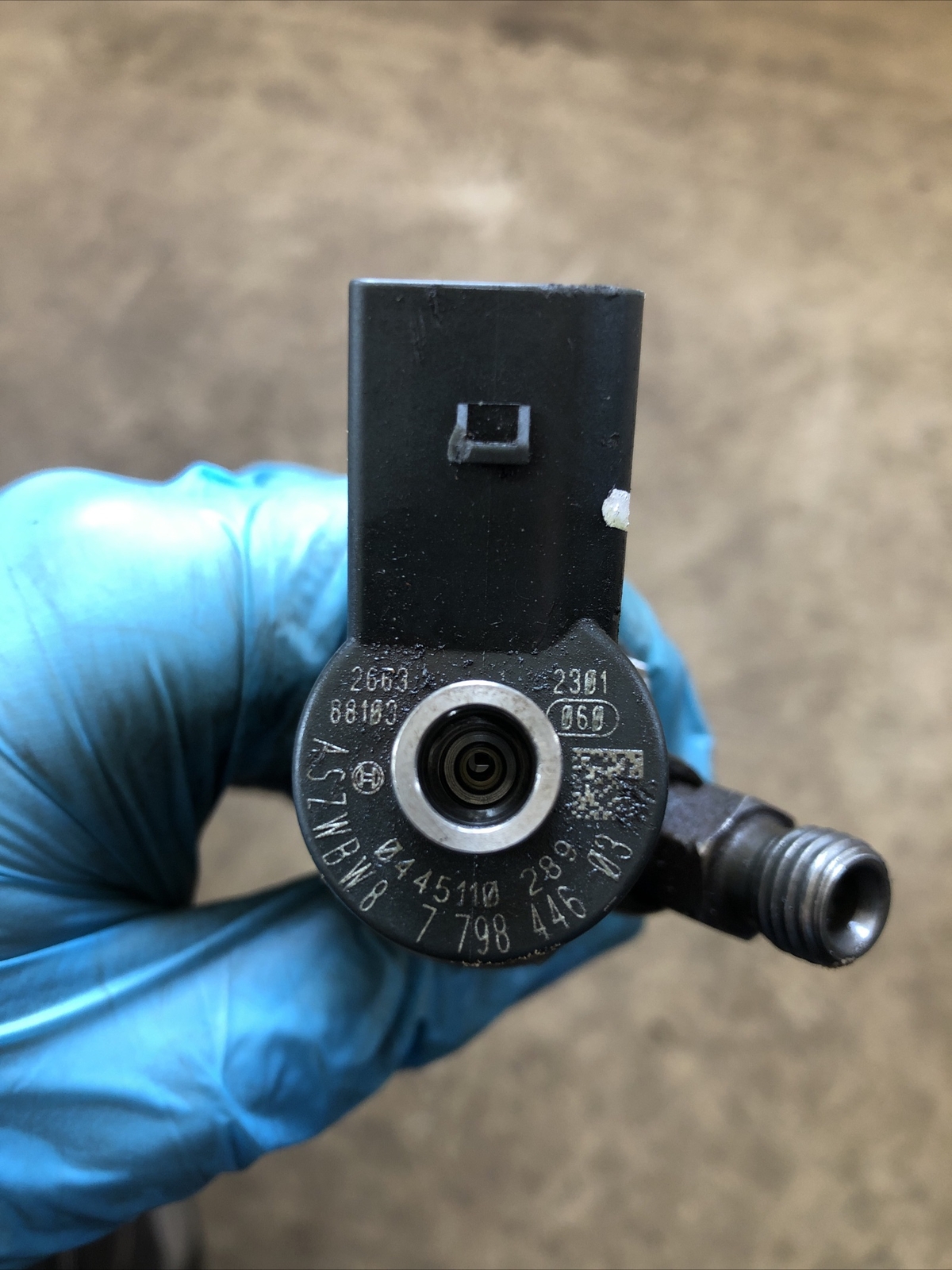 BMW 3 & 1 Series Diesel Fuel Injector 2.0 D N47d20 779844603 for  