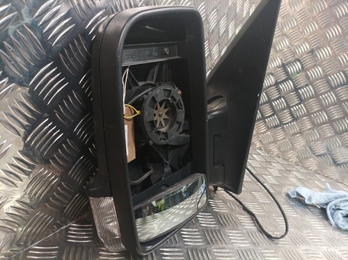 Mercedes Sprinter (2006-2017) Front Wing Mirror Left A9068102193/ A0008106319 - Picture 2 of 7