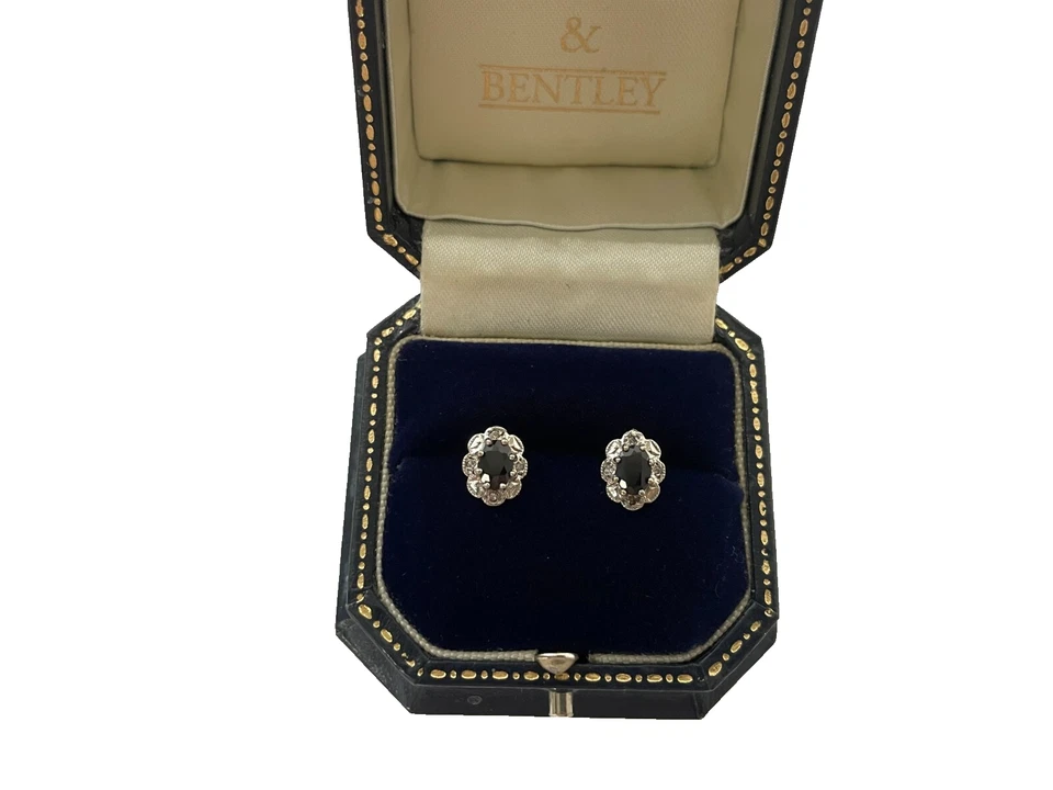 Sapphire and Diamond Cluster Earrings 9ct Gold Stud Sapphire Vintage Earrings - Image 4 of 4