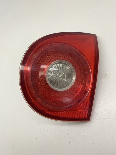 Volkswagen Golf V 2005 Rechts Rückleuchte Heckleuchte innen 1K6945094G DRA5818