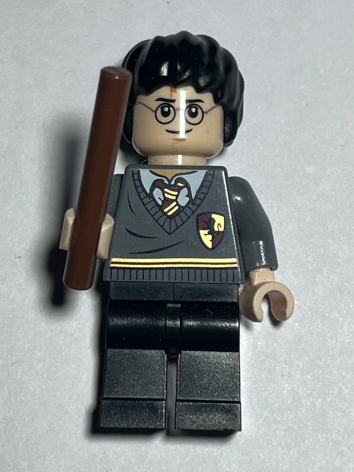 LEGO Harry Potter Minifigure: Harry Potter (hp094). FREE P&P, photo 1 of 2
