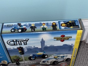 LEGO City 3648 Police Chase - RARE Special Edition 2011- Retired SEALED LEGO Set