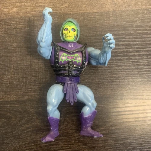 Vintage He-Man Motu Battle Armor Skeletor