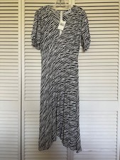 NWT Faithfull the brand Marie Louise blance animal print dress Size 6 (M)