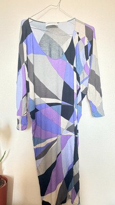 EMILIO PUCCI ikonisches Seidenjerseykleid mit Print ''Libellula'' - Sammlermuster 2009