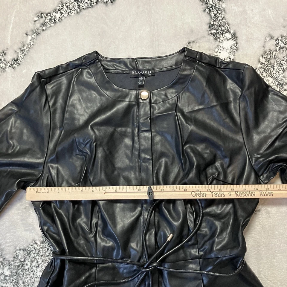 Mono Eloquii para mujer talla grande 18 negro atado cintura imitación cuero llamativo Foto 3 de 4