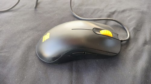 Gaming Maus Zowie FK 1 - Black Yellow - Bild 2 von 8
