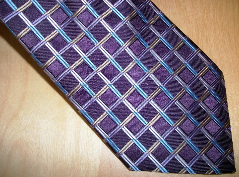 Corbata Charter Club Room púrpura cuadrados para hombre de seda 58" de largo x 3,75" de ancho (D277) Foto 2 de 4