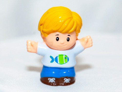 Fisher Price Little People Blonde EDDIE in his FISH SHIRT - Picture 5 of 7