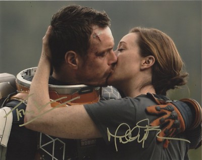 Toby Stephens Molly Parker Lost in Space Autographed Signed 8x10