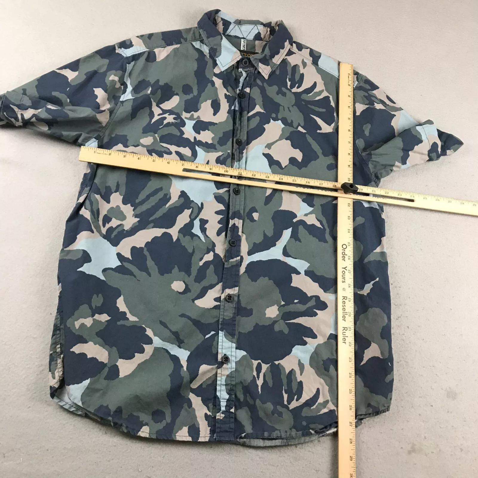 burton camo short sleeves button up shirt