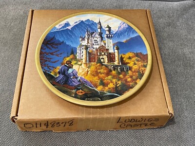 Pickard China Darrell Sweet Romantic Castles in Europe Plate Ludwigs Castle 633