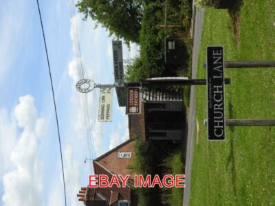 PHOTO  READING DUNSDEN GREEN