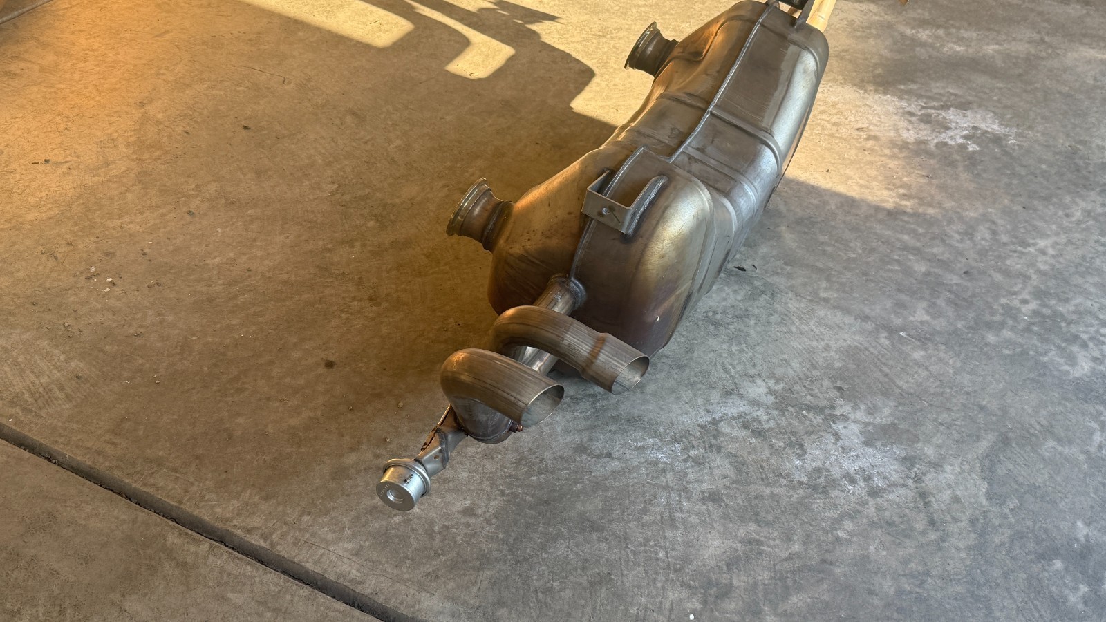 Audi R8 V10 4S Rear Exhaust Muffler Assembly Unit 2017 - 2023 OEM