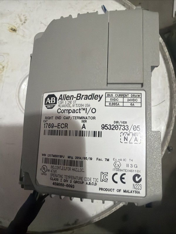 Allen Bradley 1769-ECR Ser. A CompactLogix Compact I/O Right End Cap/Terminator