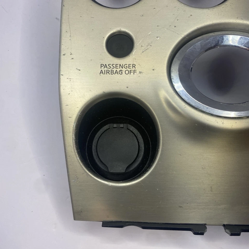 Infiniti QX56 2004-2007 radio bisel tablero moldura control climático panel de ajuste OEM Foto 4 de 4