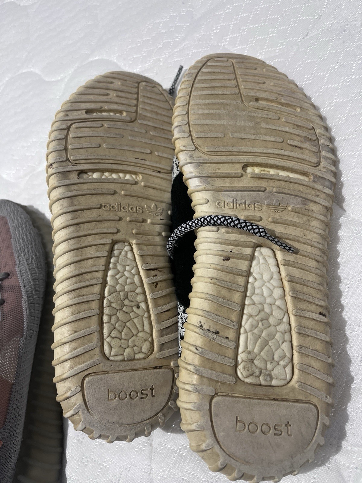 Two Pairs Of Men’s adidas Yeezy Size 8 And 8.5 thumbnail 8