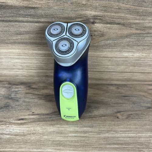 Norelco Reflex Plus 6 6614X Vintage ⚠️not Charging For Parts⚠️ - Picture 2 of 7